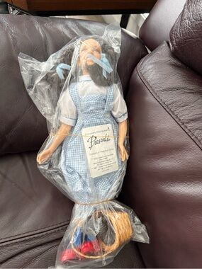 RARE Vintage Dorothy & Toto Doll with Basket 1987